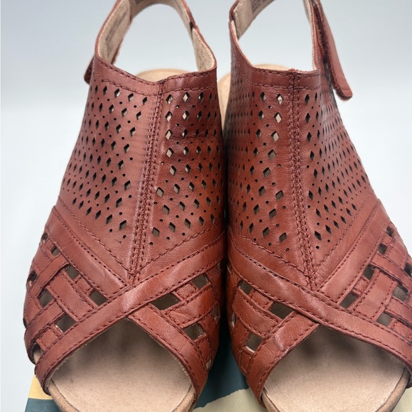 Earth Pisa Galli Terracotta Leather Wedge Sandals Slingback Women's 7W Wide - Picture 9 of 12